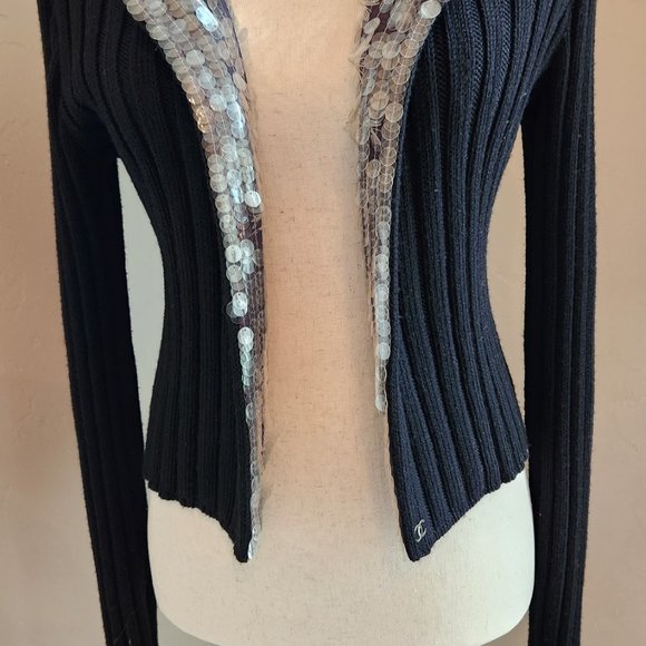 Chanel Black Evening Cardigan Sweater w/paillettes; Wool/Silk Sml (US 4-6; 40) - Picture 3 of 14